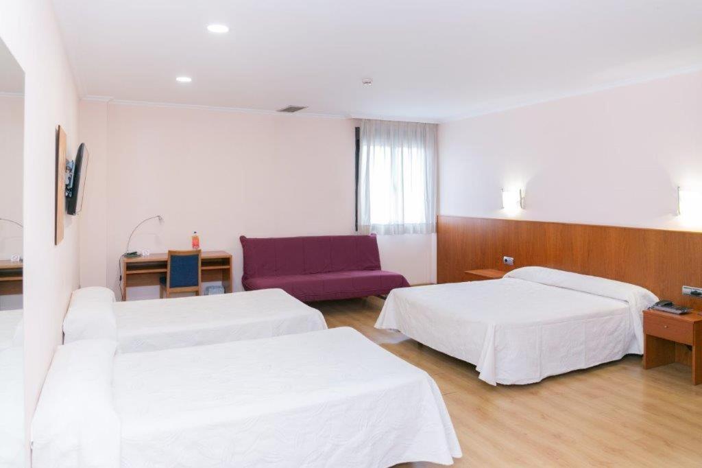 Andamur San Román Bagian luar foto