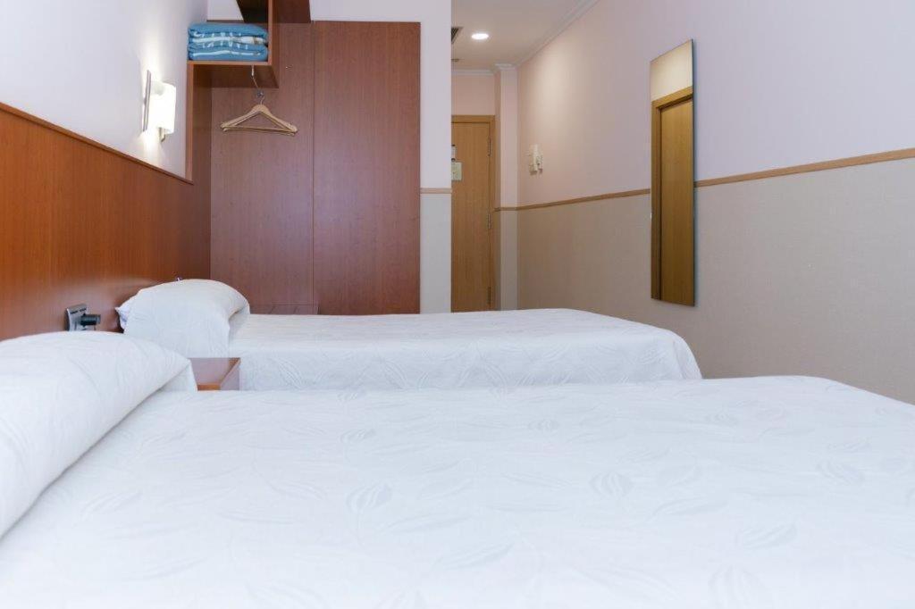 Andamur San Román Bagian luar foto