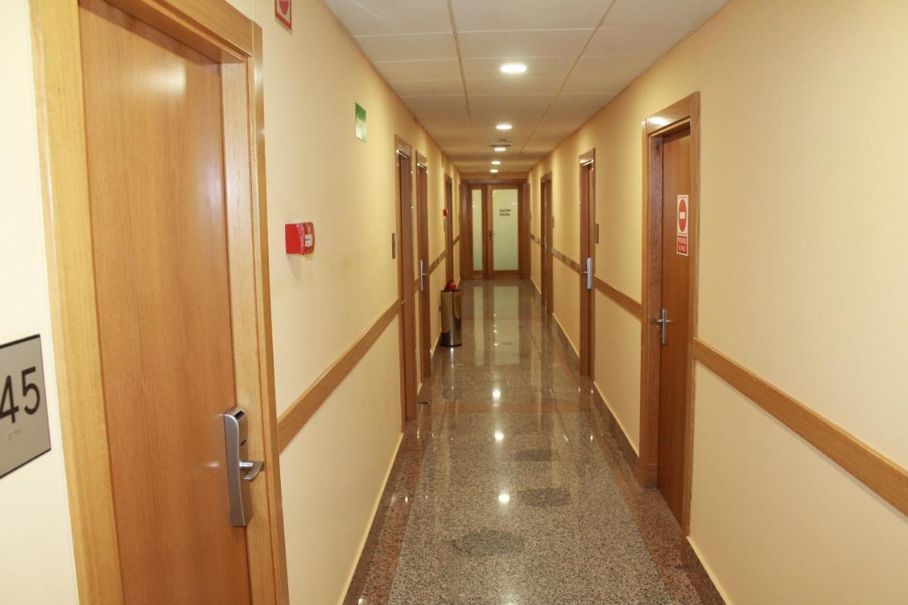 Andamur San Román Bagian luar foto