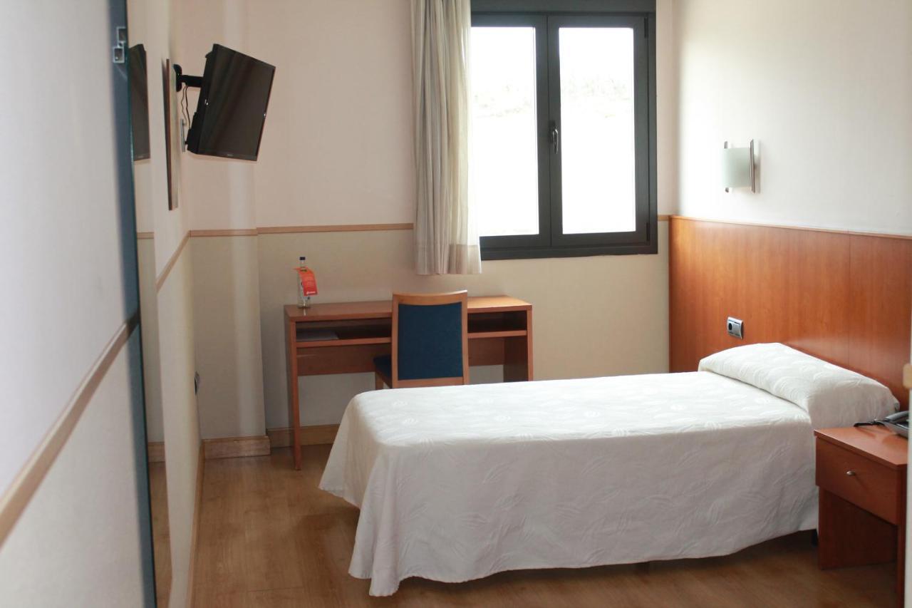 Andamur San Román Bagian luar foto